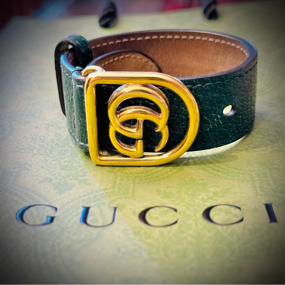 Gucci GG Gold tone logo Marmont Green Leather Cuff Bracelet
